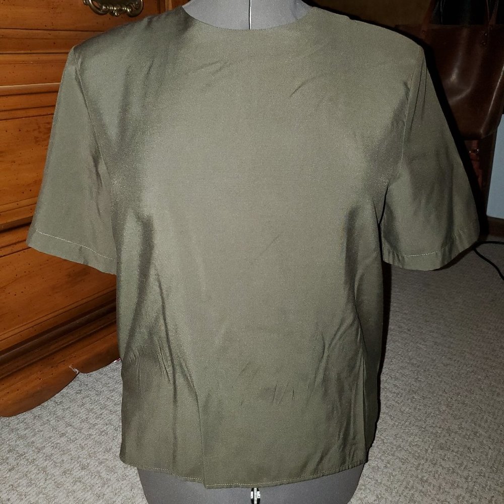 VINTAGE 80s Olive Short-Sleeved Blouse